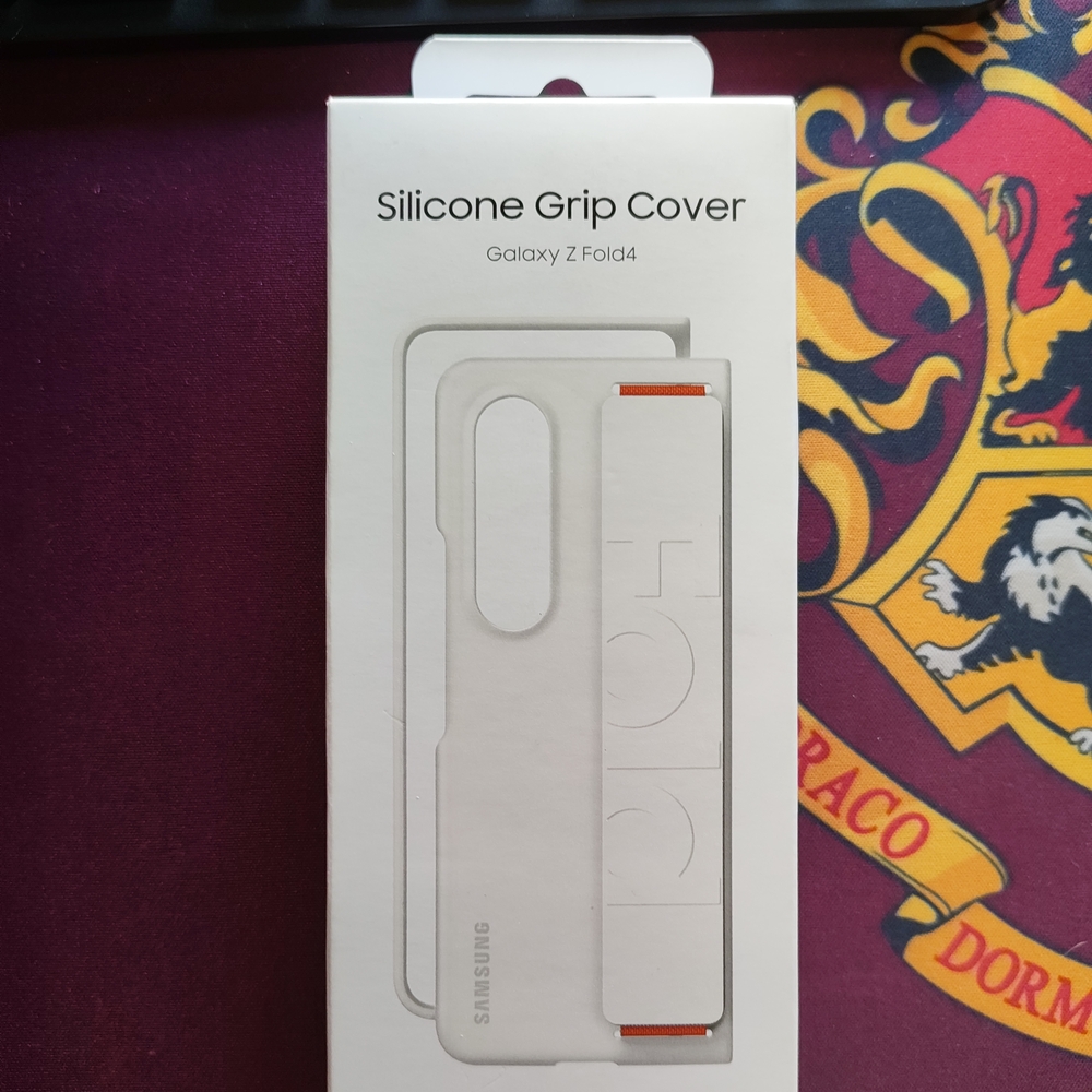 Samsung Silicone Grip Cover for Galaxy Z Fold4 - White